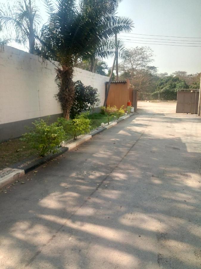 Fatmols Lodge Lusaka Exterior photo