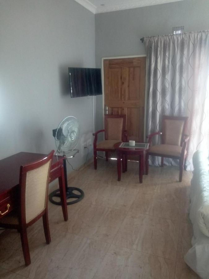 Fatmols Lodge Lusaka Exterior photo